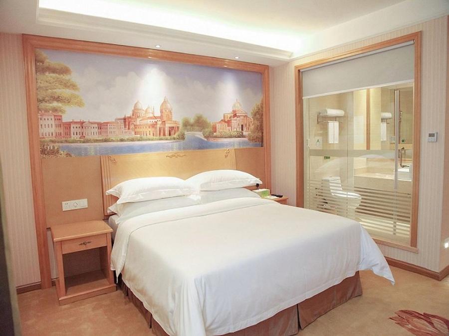 Vienna Hotel Qingyuan Yingde Guangming Road Екстериор снимка